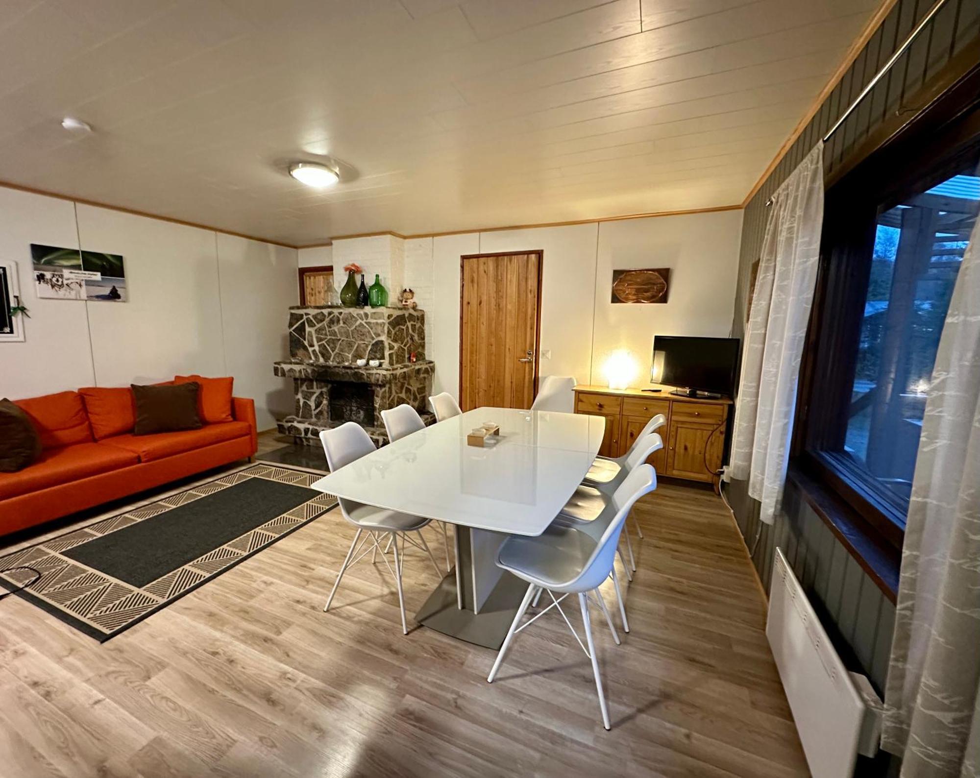 Holiday Home איבלו מראה חיצוני תמונה