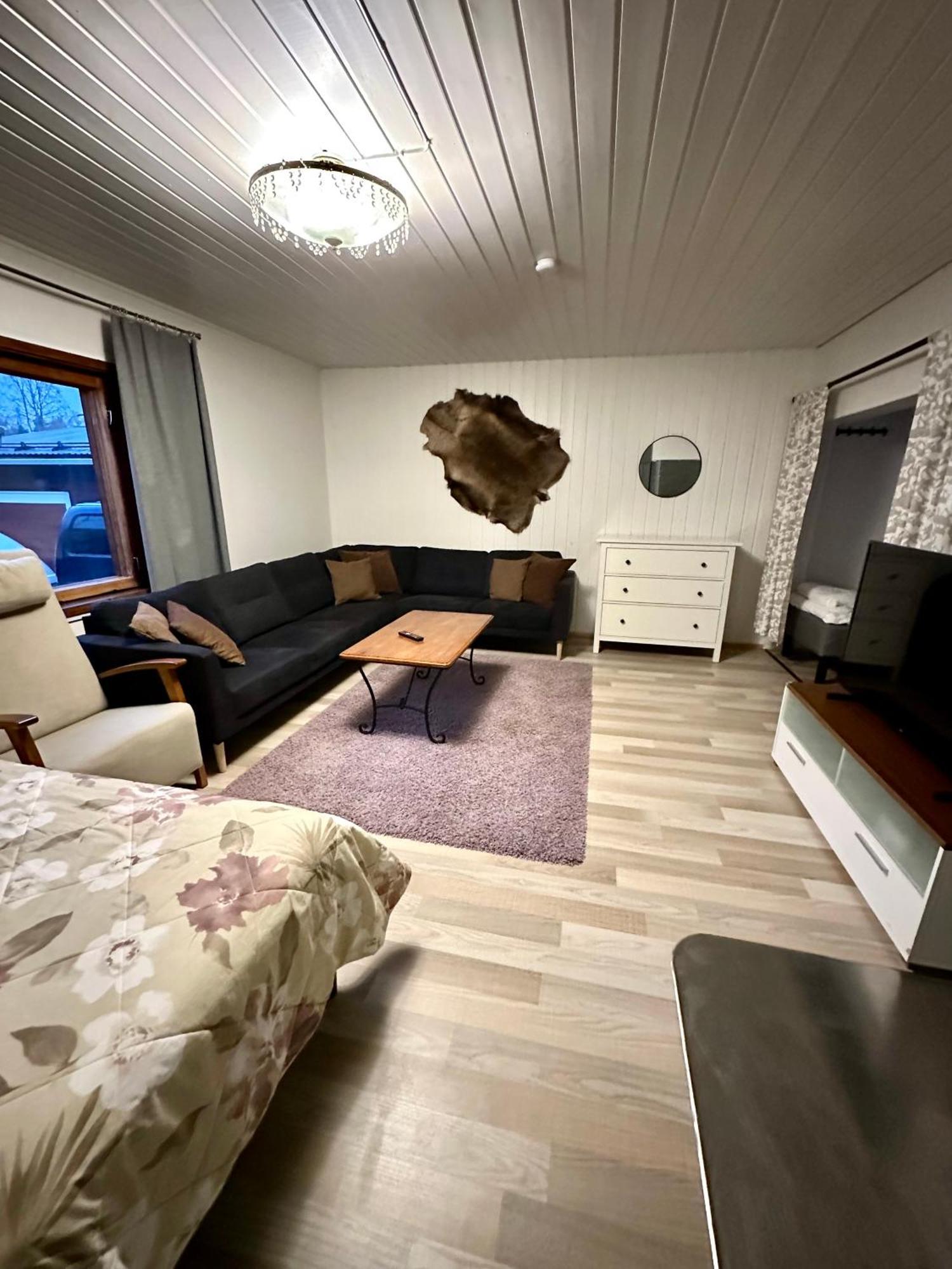 Holiday Home איבלו מראה חיצוני תמונה